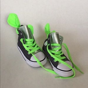 Sale!!!! Converse toddler size 7